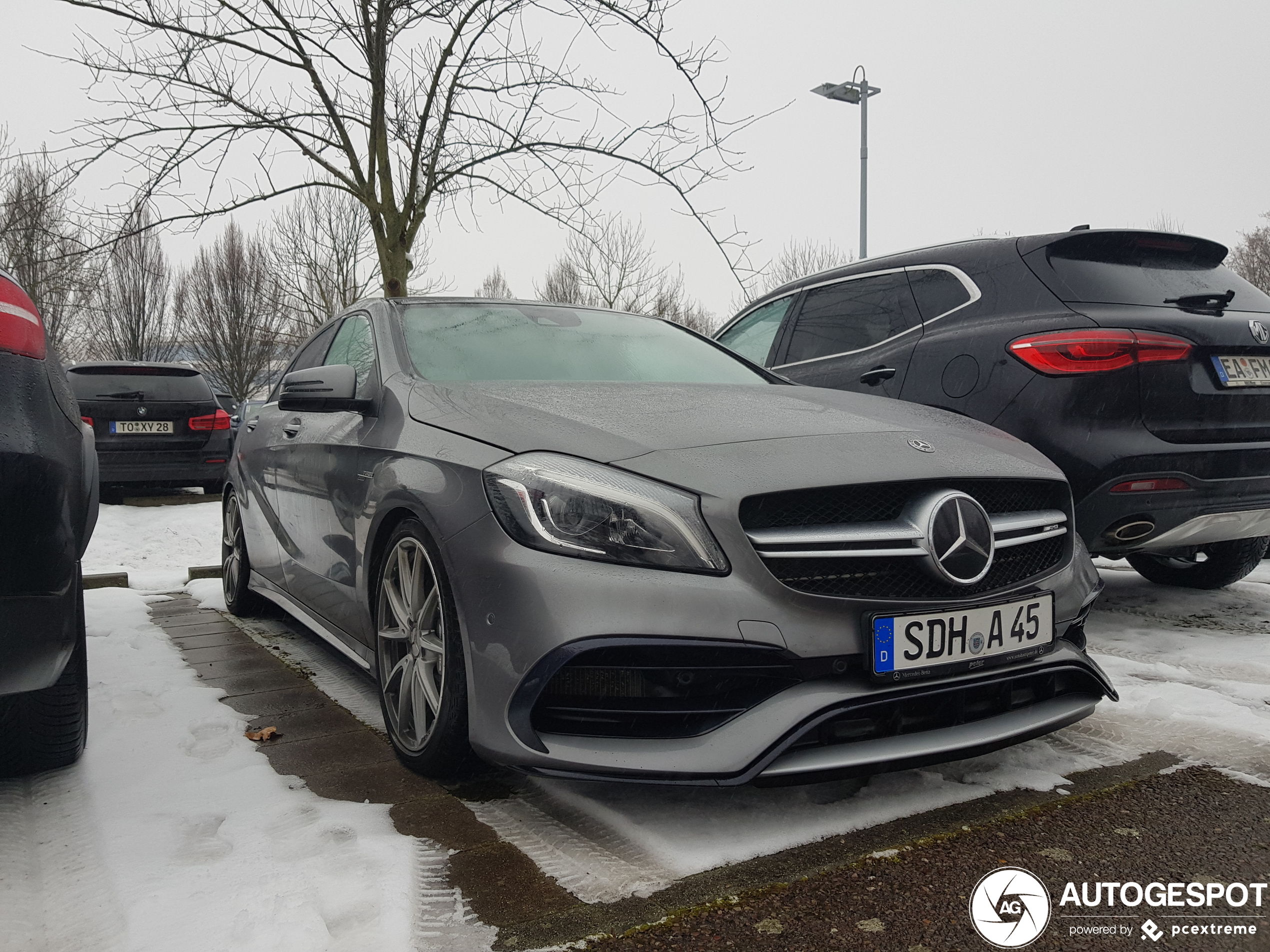 Mercedes-AMG A 45 W176 2015