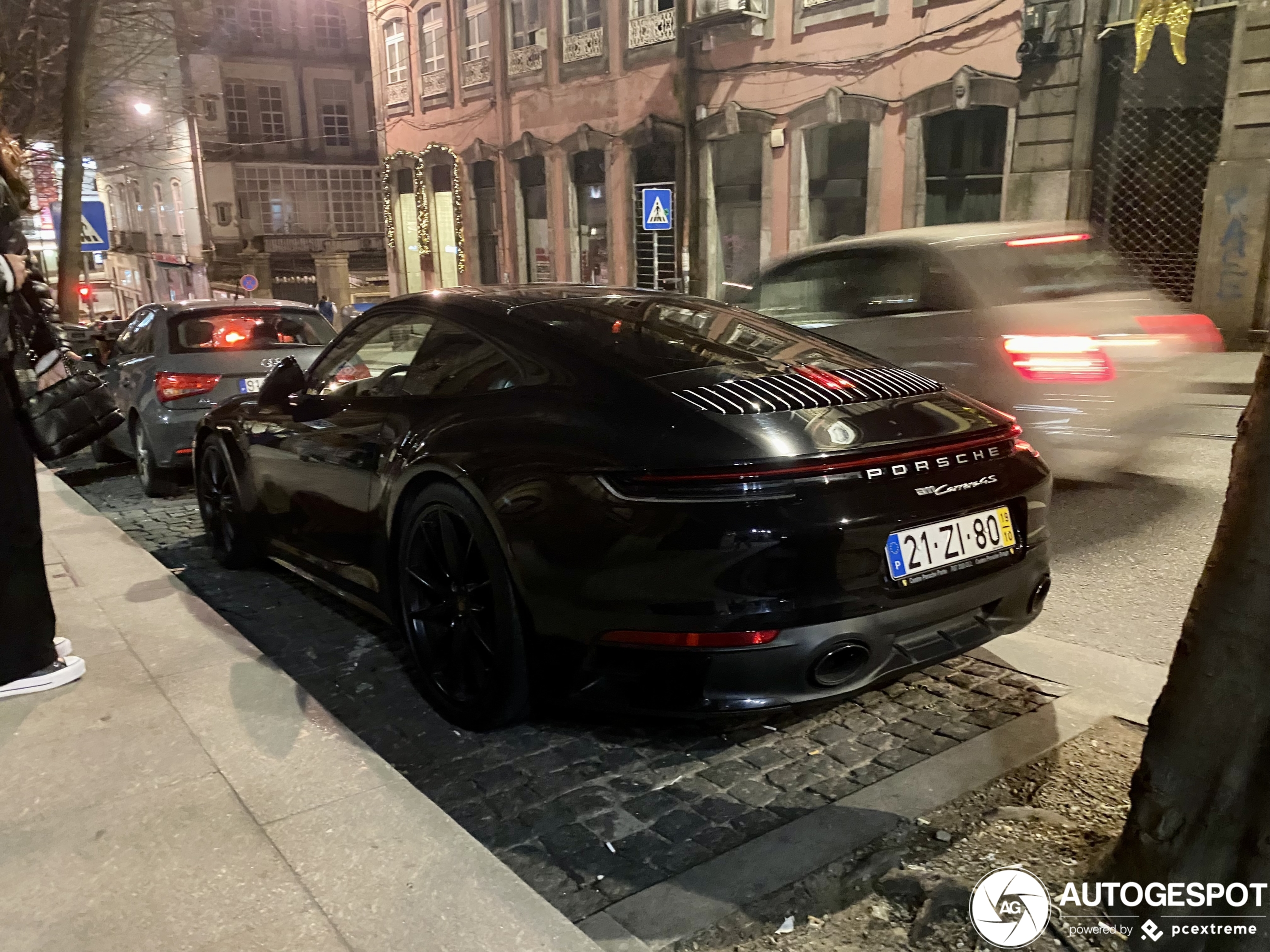 Porsche 992 Carrera 4S