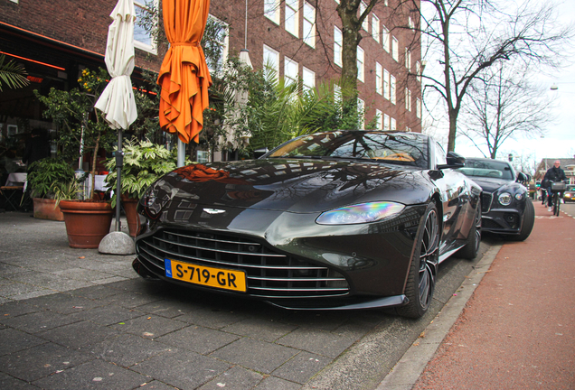 Aston Martin V8 Vantage 2018