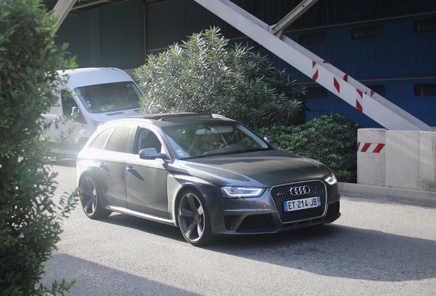 Audi RS4 Avant B8