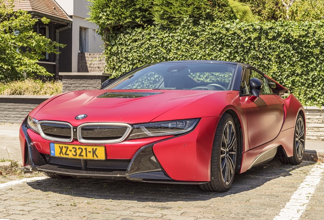 BMW i8 Roadster