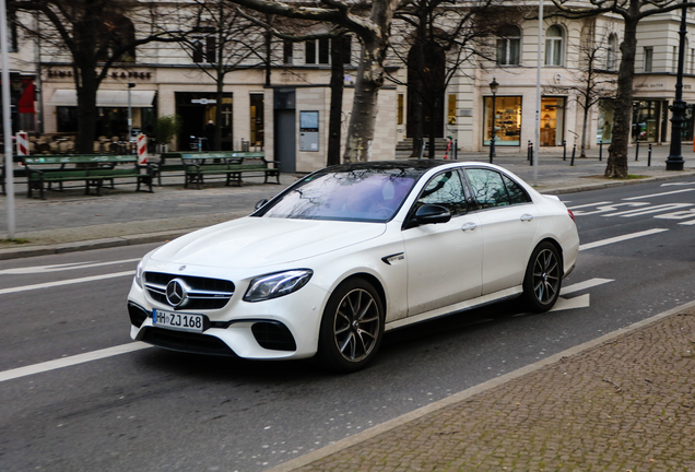 Mercedes-AMG E 63 S W213