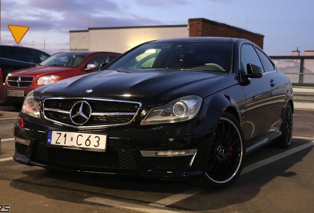 Mercedes-Benz C 63 AMG Coupé