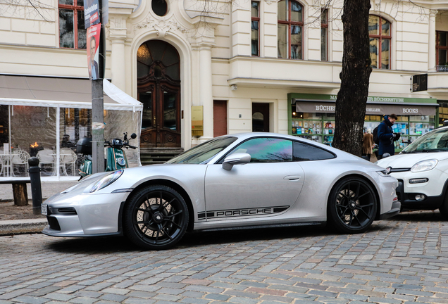 Porsche 992 GT3 Touring