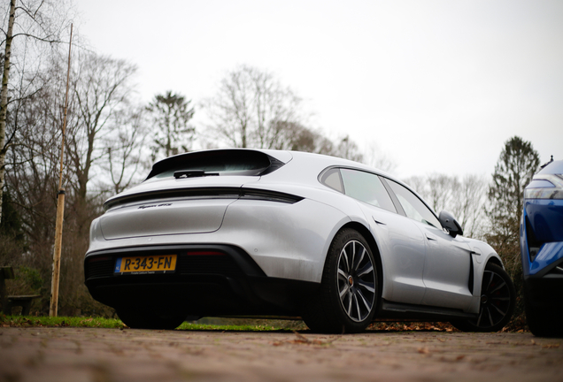 Porsche Taycan GTS Sport Turismo