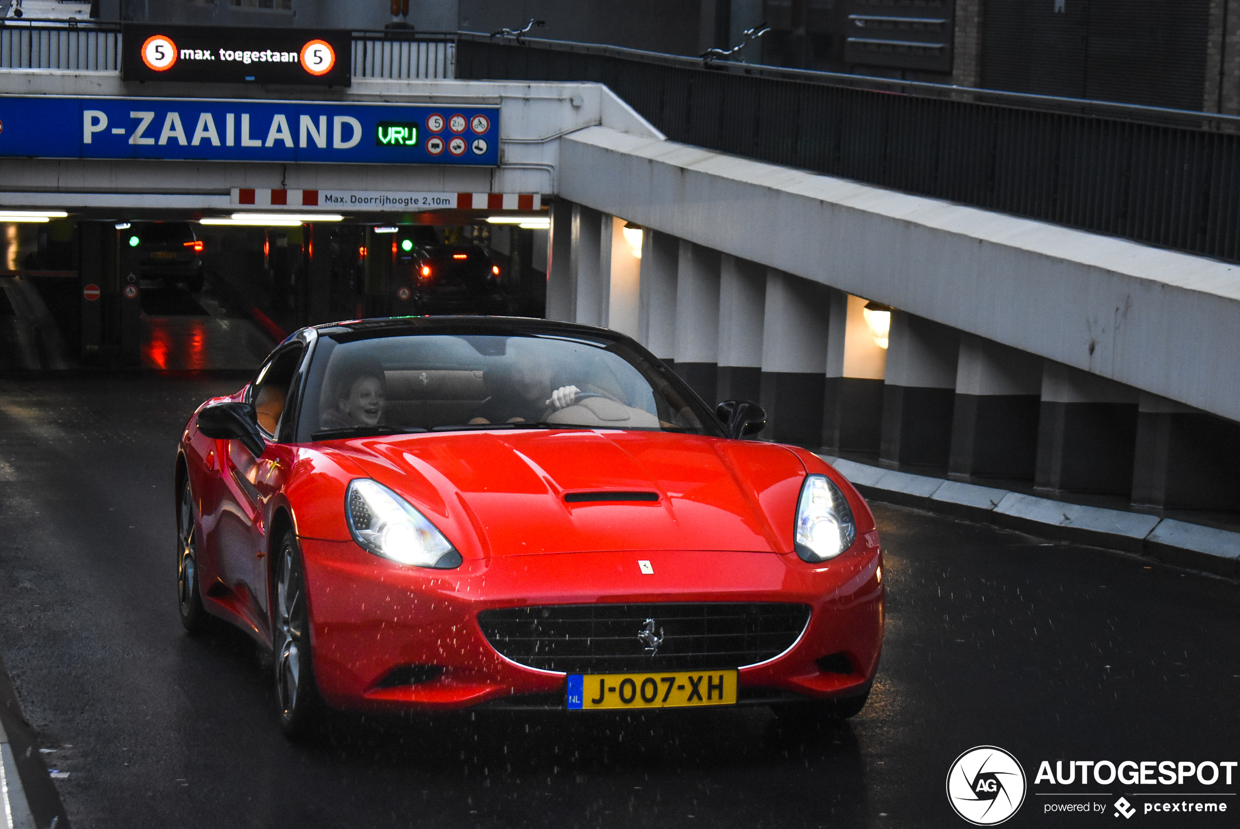 Ferrari California