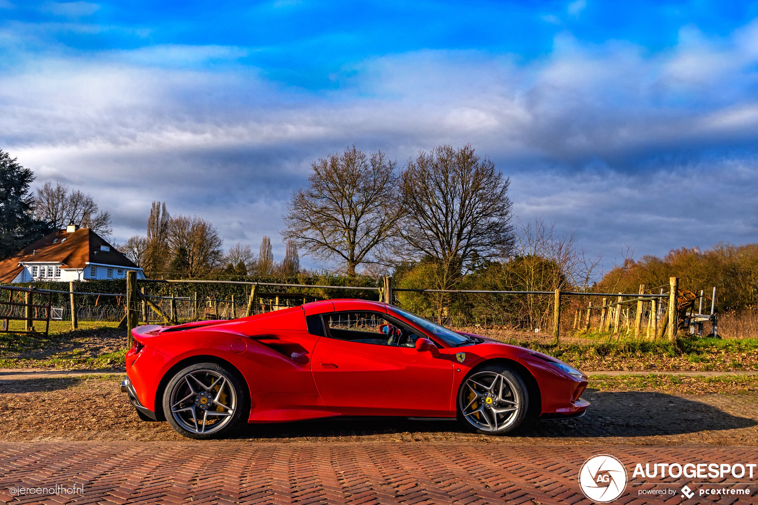 Ferrari F8 Spider