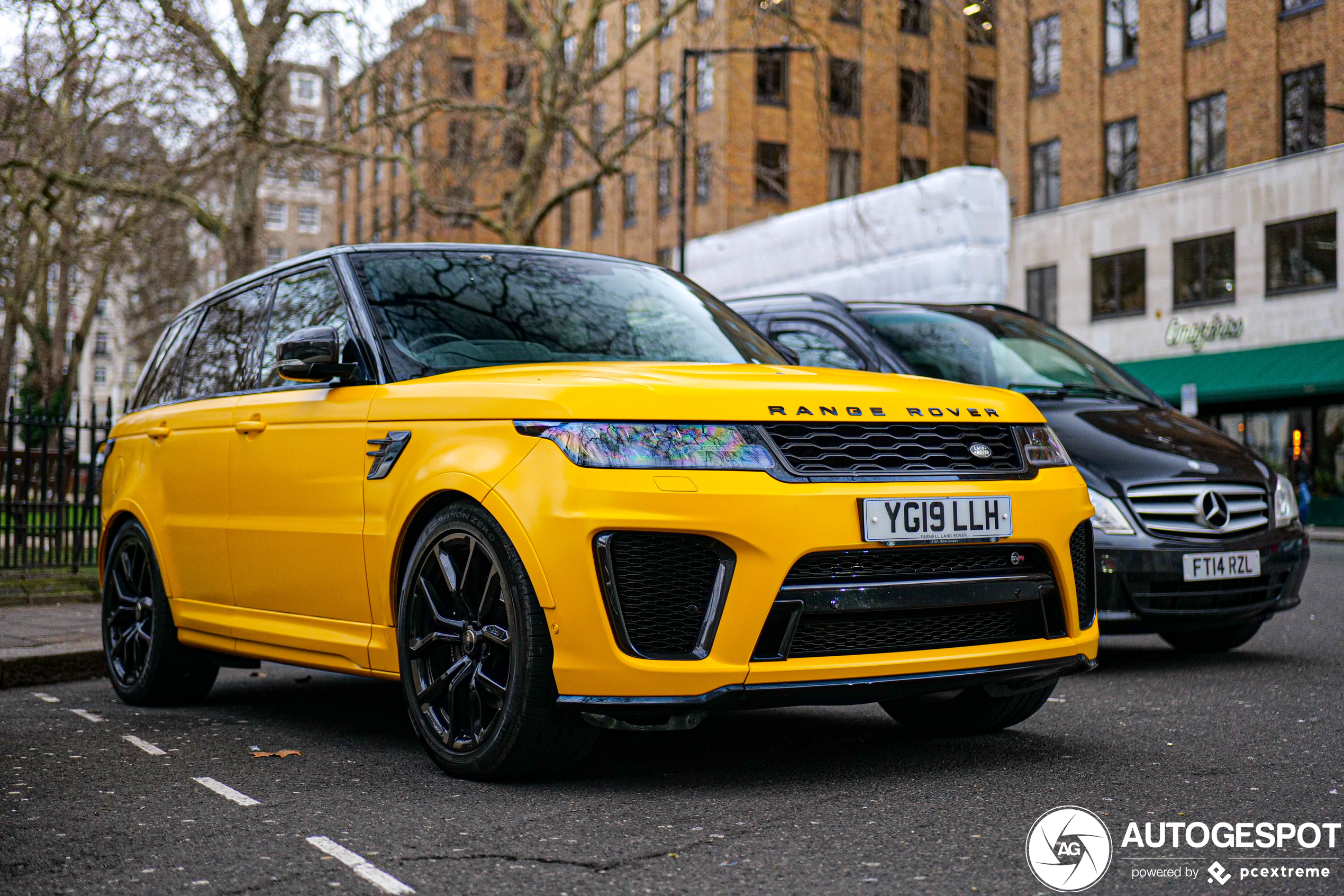 Land Rover Range Rover Sport SVR 2018