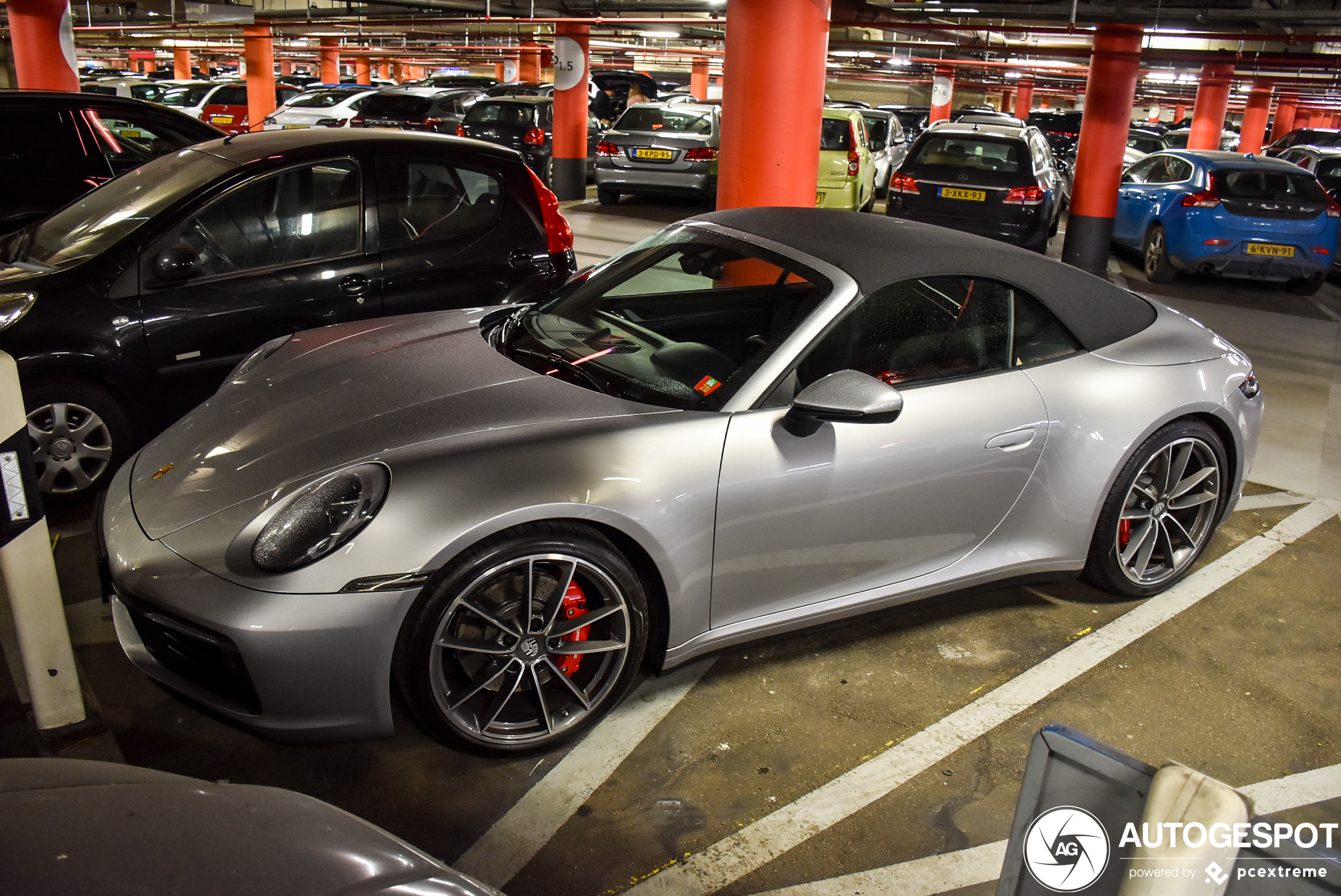 Porsche 992 Carrera 4S Cabriolet