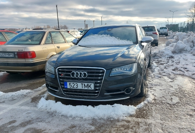 Audi S8 D4