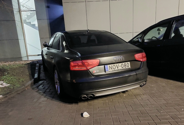 Audi S8 D4