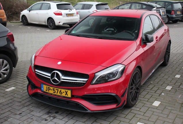 Mercedes-AMG A 45 W176 2015