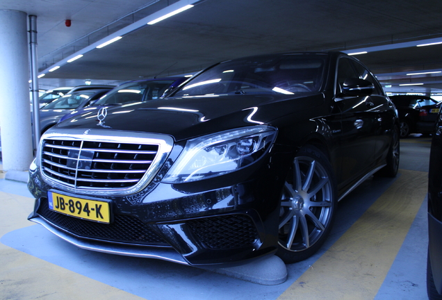 Mercedes-Benz S 63 AMG V222