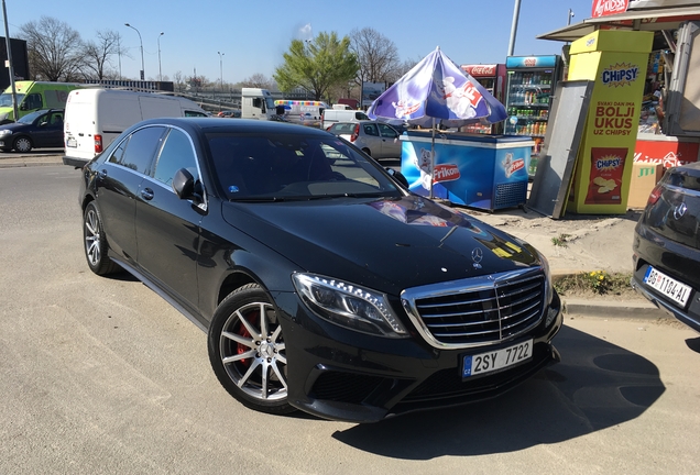 Mercedes-Benz S 63 AMG V222