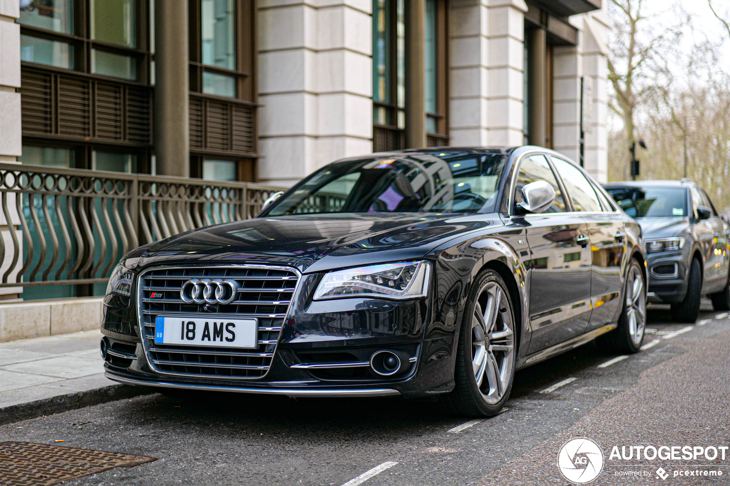 Audi S8 D4