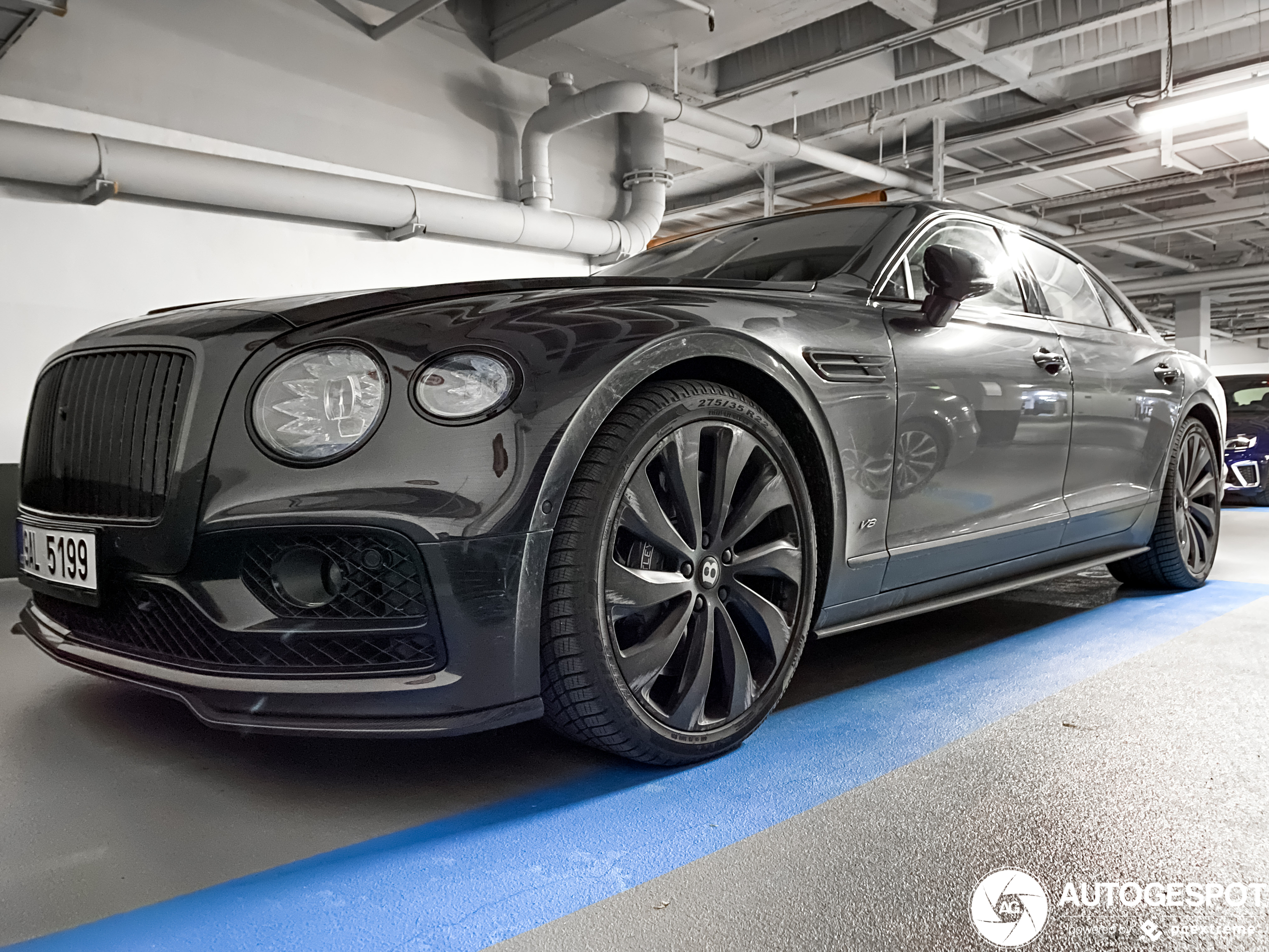 Bentley Flying Spur V8 2021