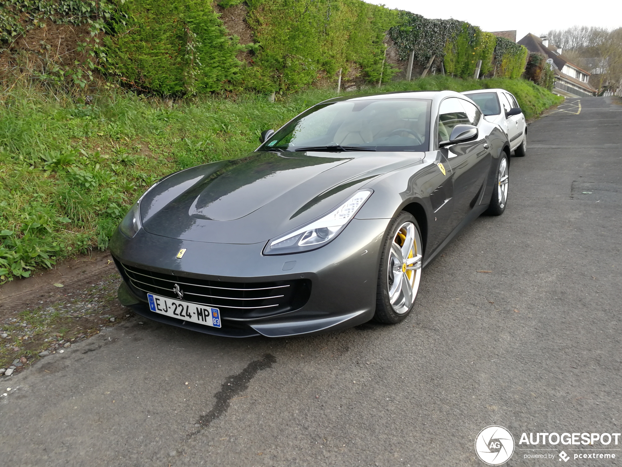 Ferrari GTC4Lusso