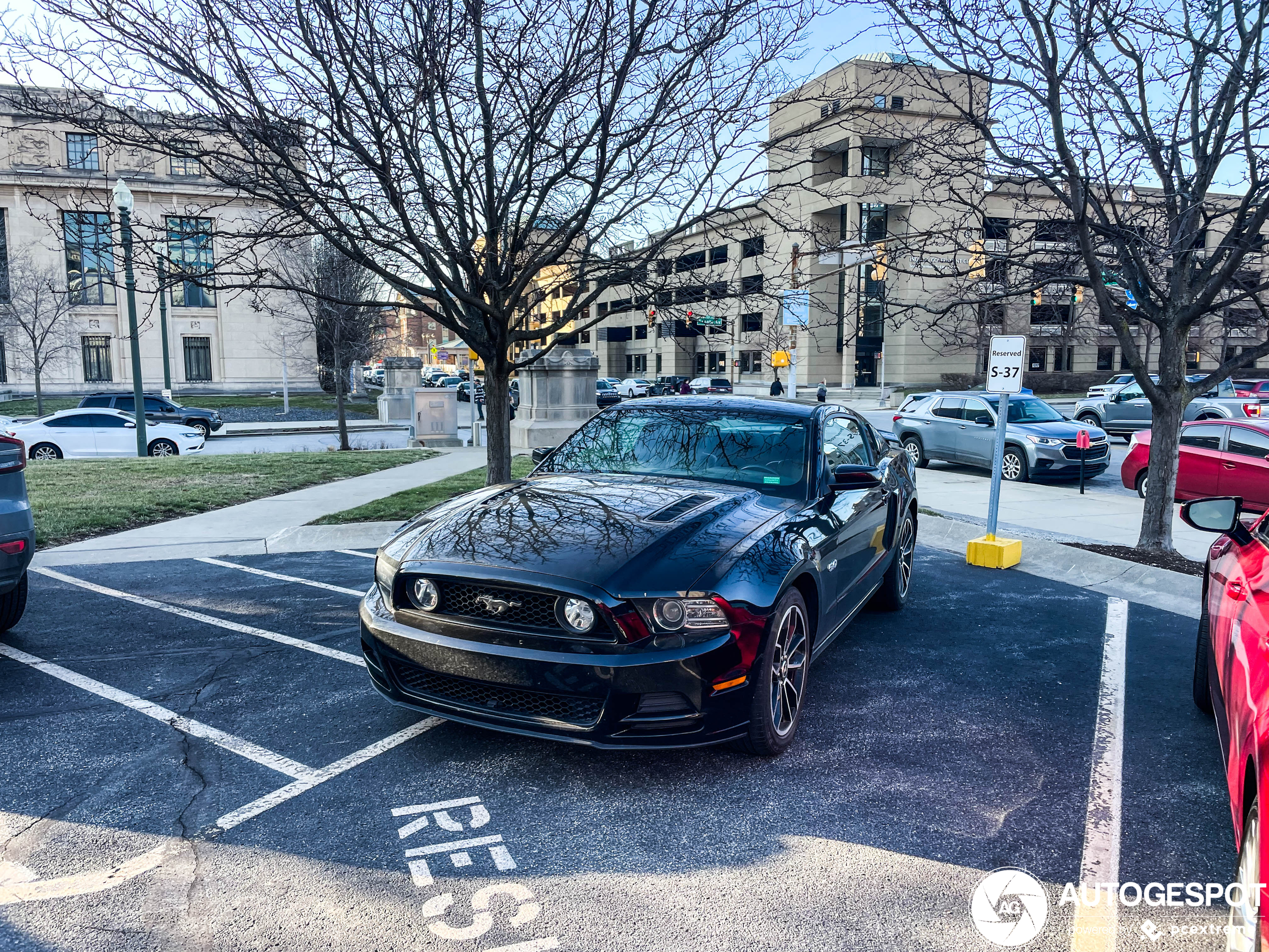 Ford Mustang GT 2013