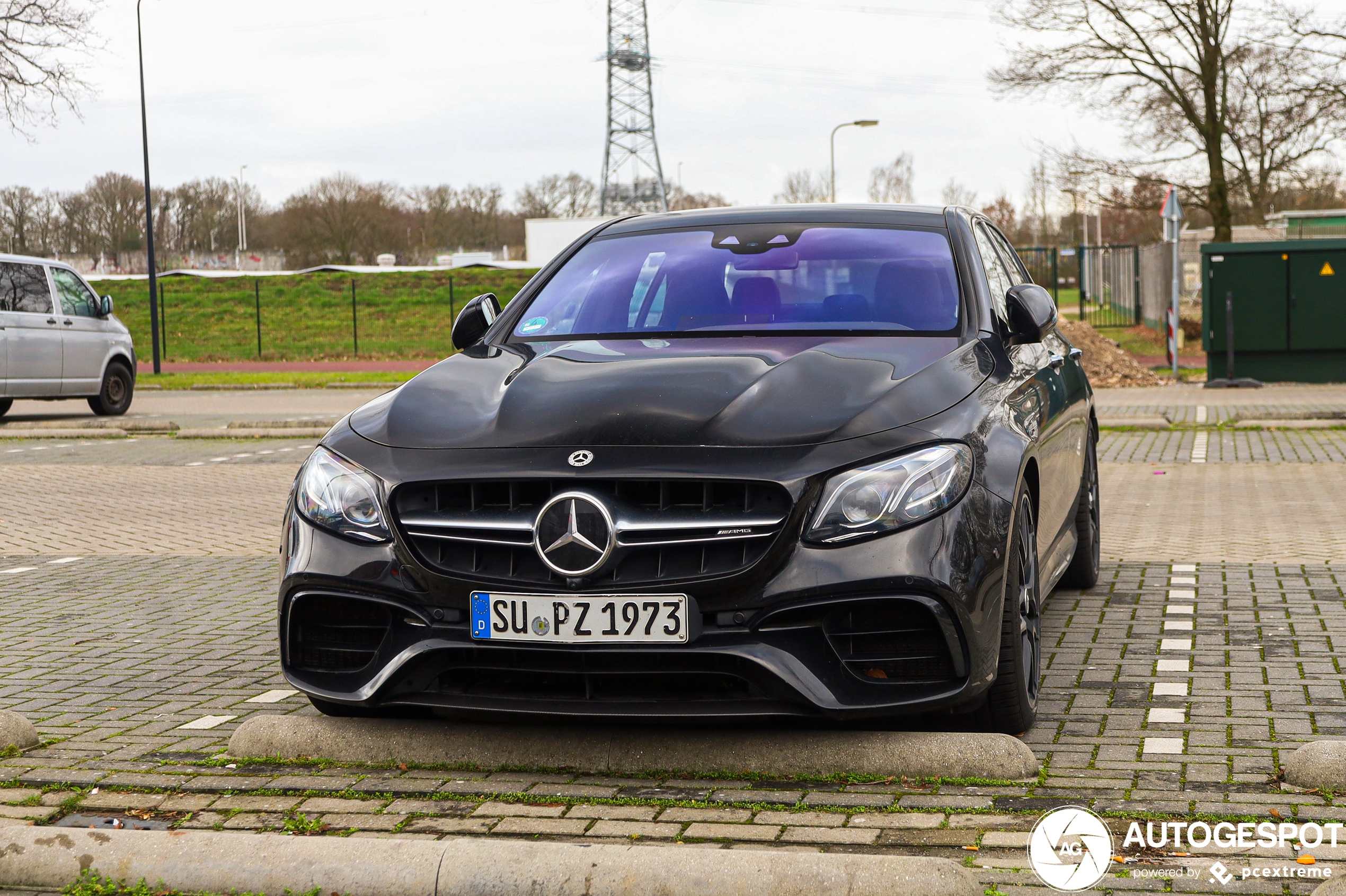 Mercedes-AMG E 63 S W213