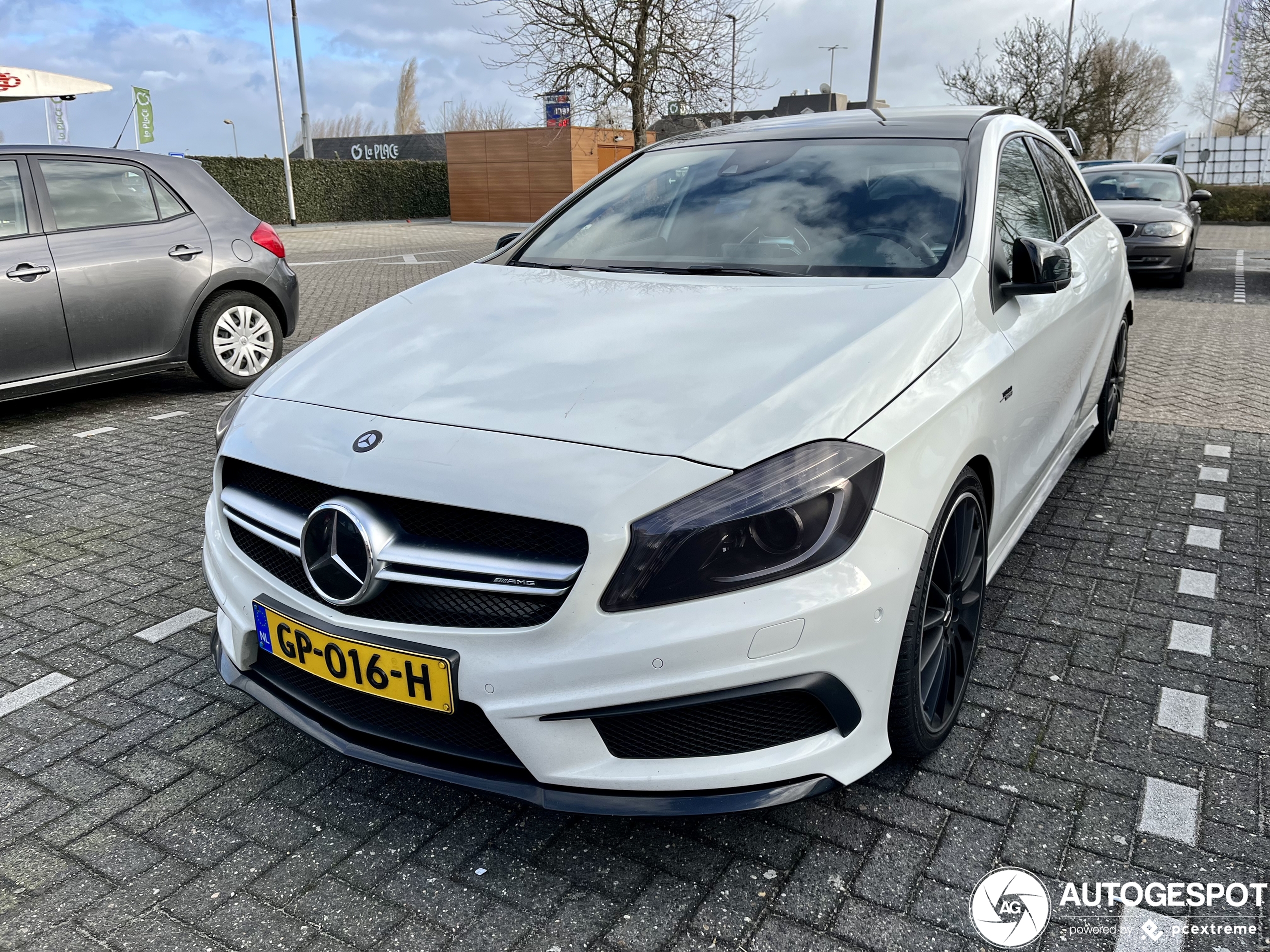 Mercedes-Benz A 45 AMG