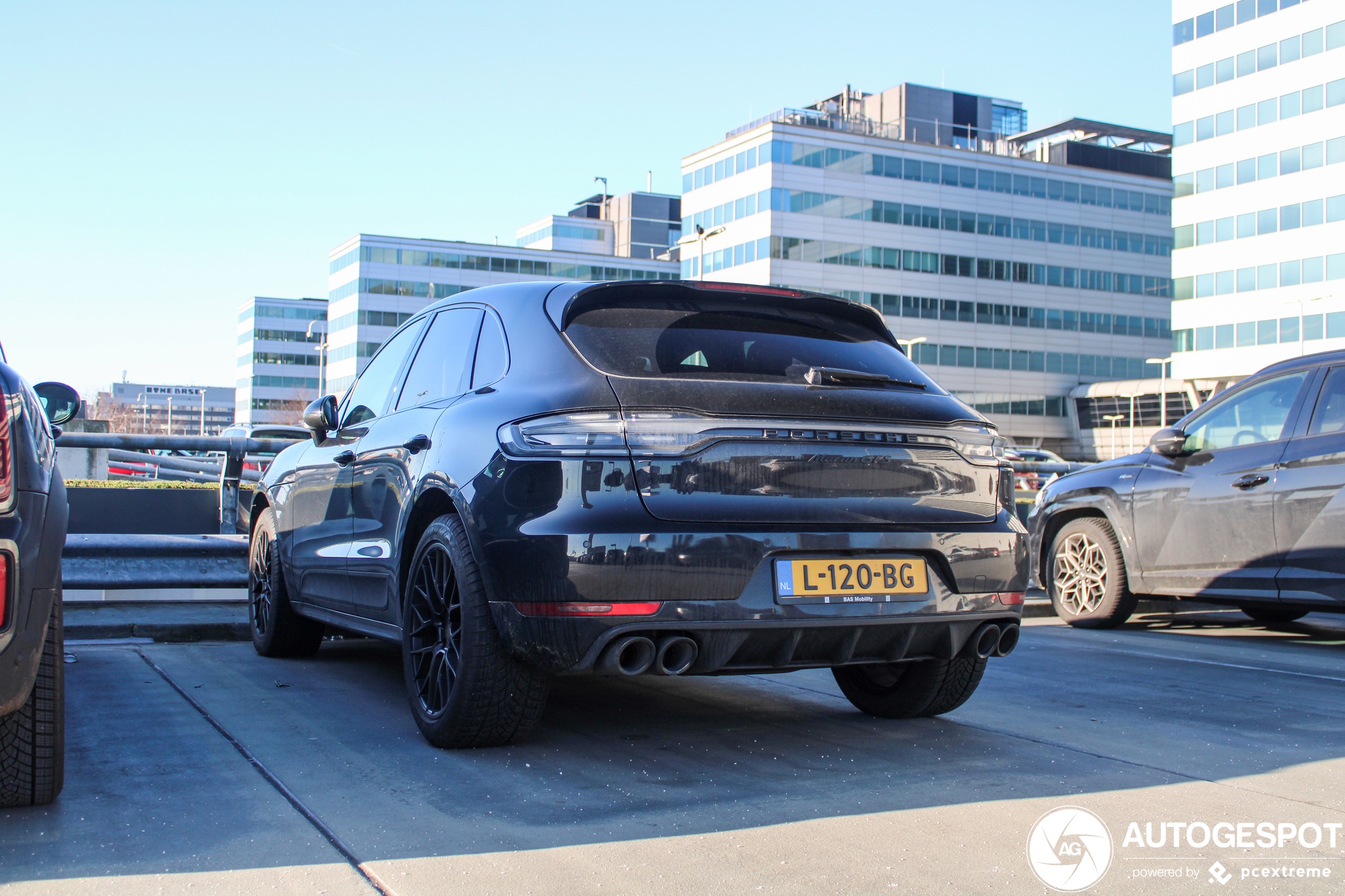 Porsche 95B Macan GTS MkII