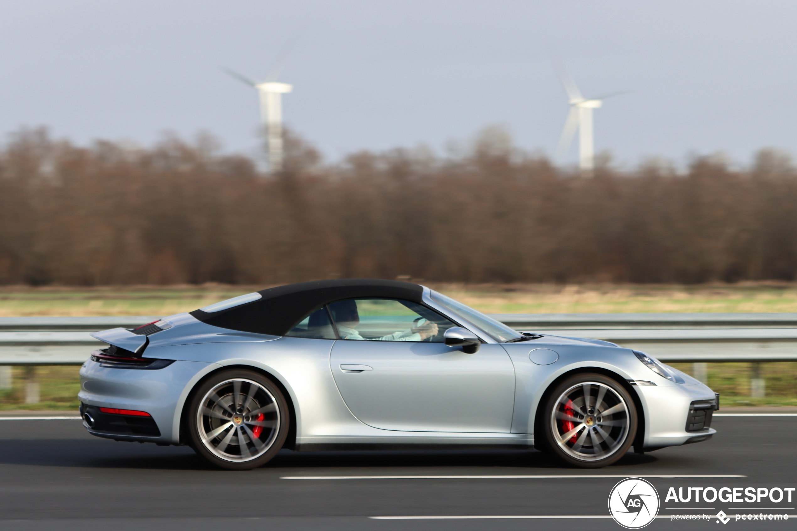 Porsche 992 Carrera 4S Cabriolet