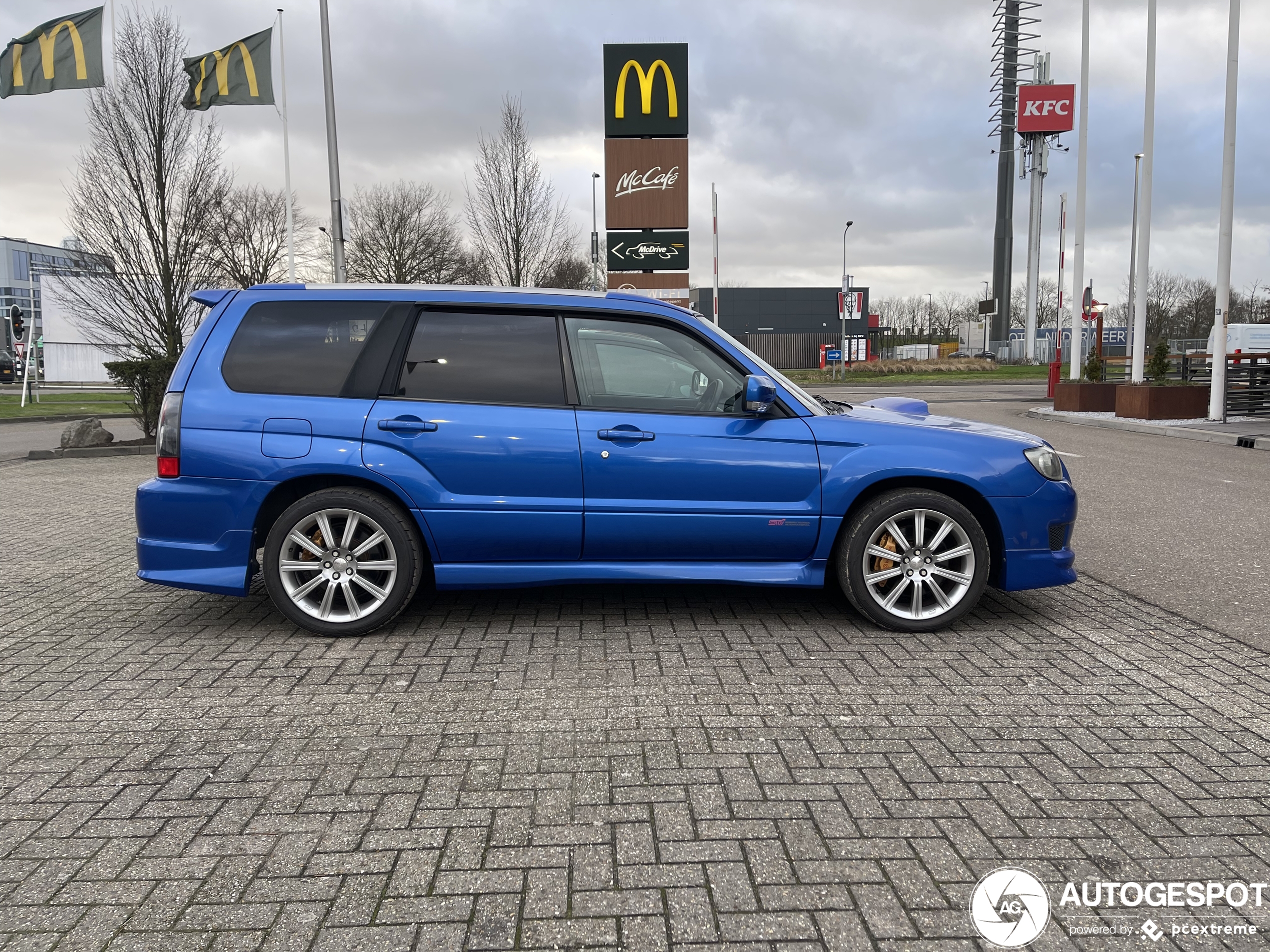 Subaru Forester SG9 STI