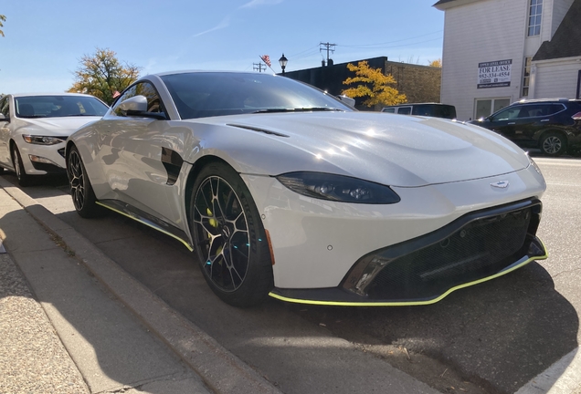 Aston Martin V8 Vantage AMR 2019