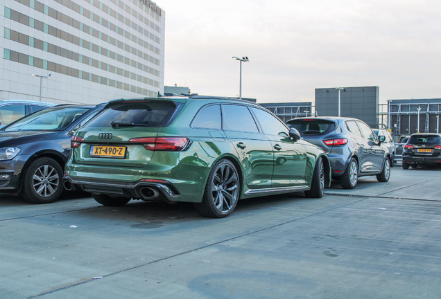 Audi RS4 Avant B9