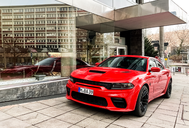 Dodge Charger SRT Hellcat Widebody