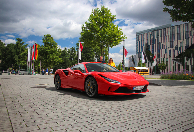 Ferrari F8 Tributo