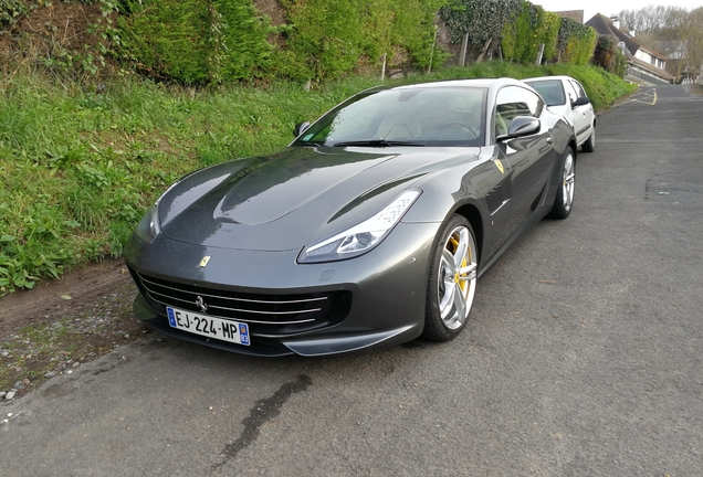 Ferrari GTC4Lusso