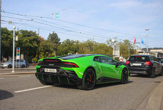 Lamborghini Huracán LP640-4 EVO