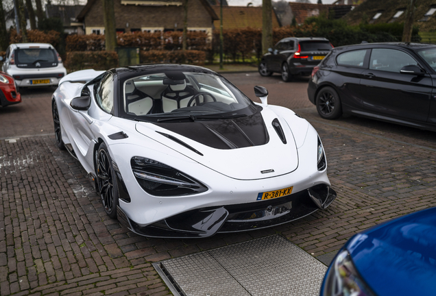 McLaren 765LT Spider