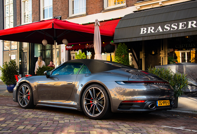 Porsche 992 Carrera 4S Cabriolet