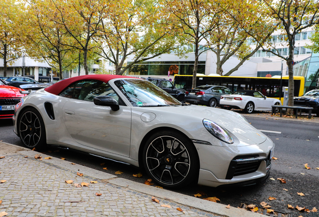 Porsche 992 Turbo S Cabriolet