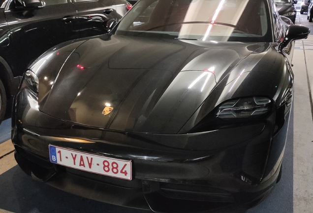 Porsche Taycan Turbo