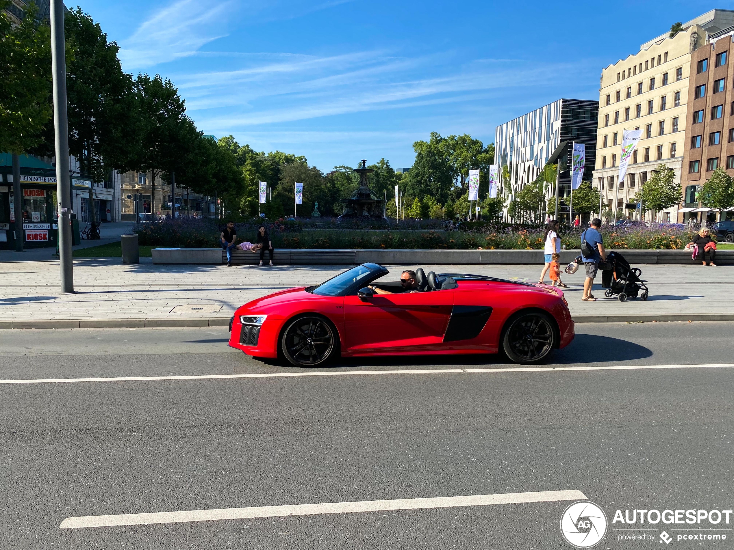 Audi R8 V10 Spyder 2016