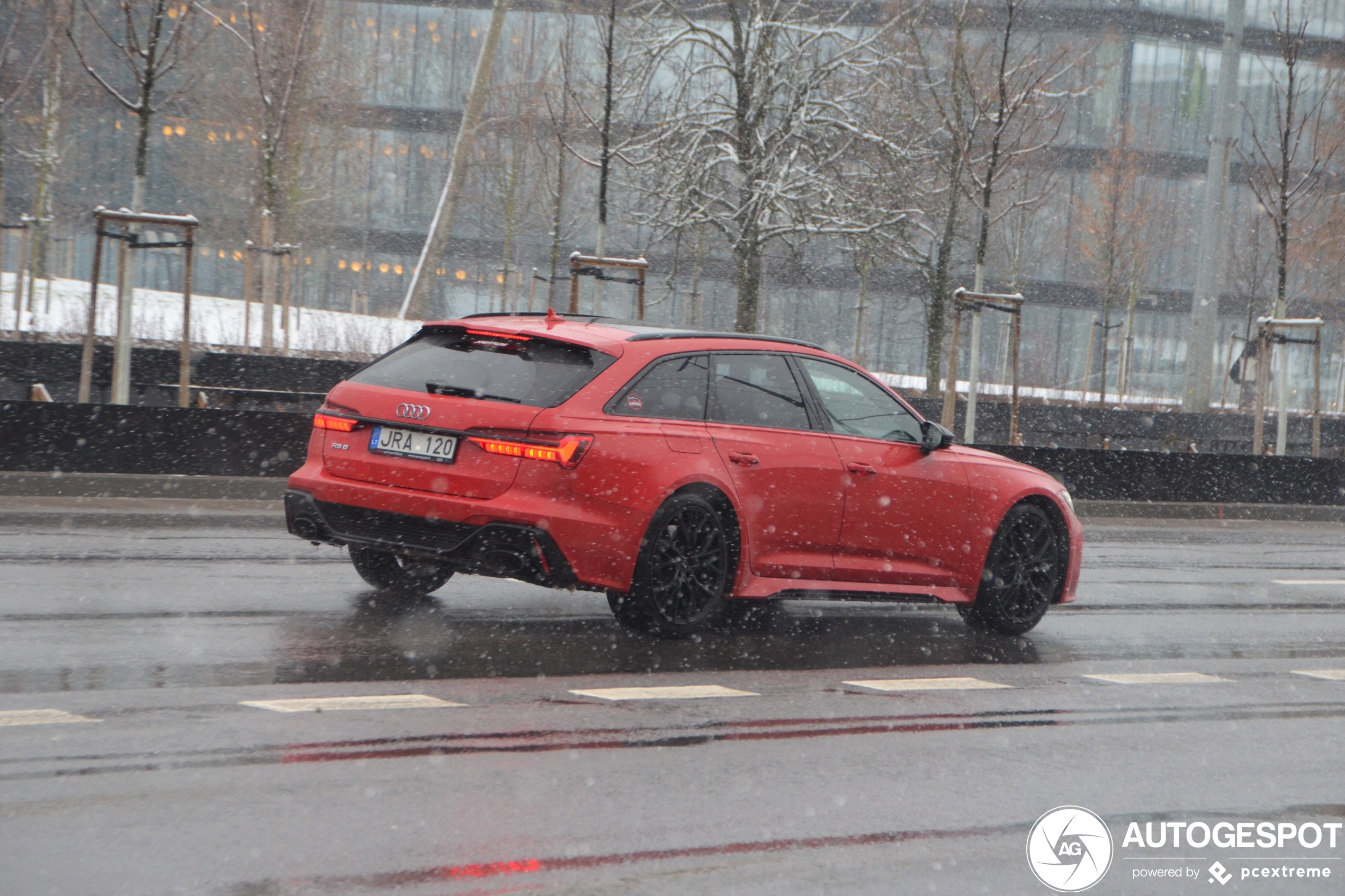 Audi RS6 Avant C8