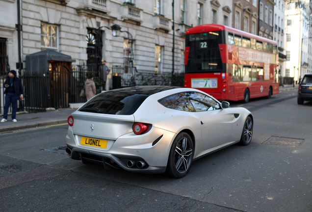 Ferrari FF