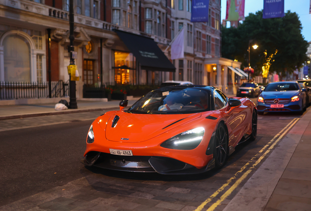 McLaren 765LT