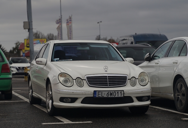 Mercedes-Benz E 55 AMG