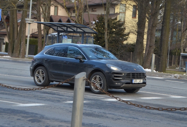 Porsche 95B Macan Turbo