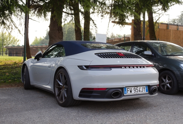 Porsche 992 Carrera 4S Cabriolet