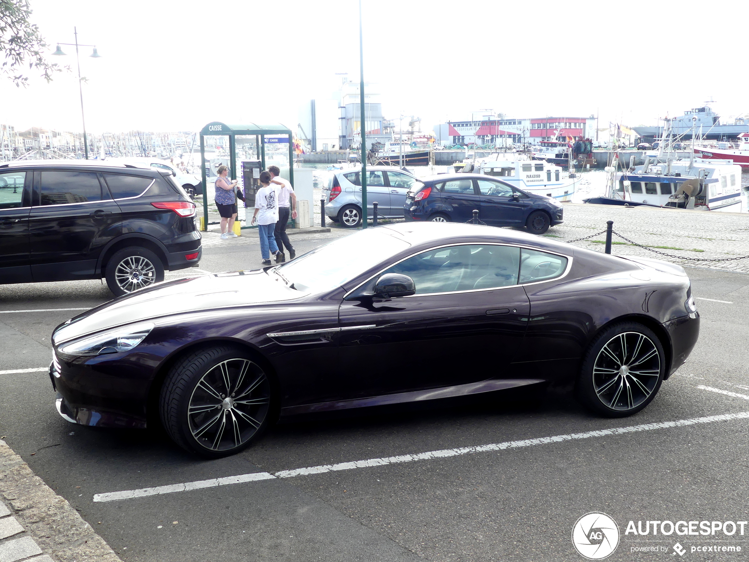 Aston Martin DB9 2013