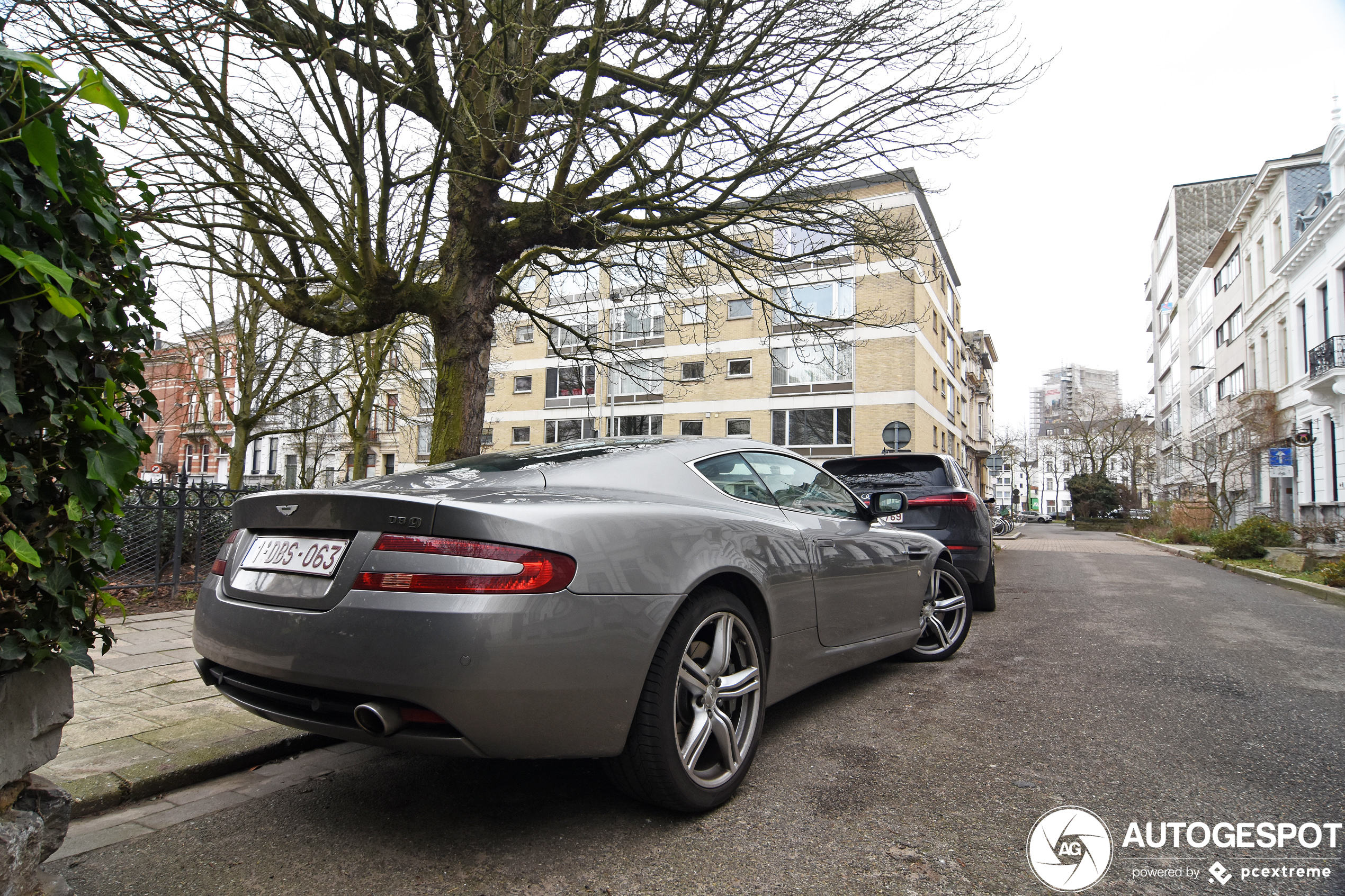 Aston Martin DB9