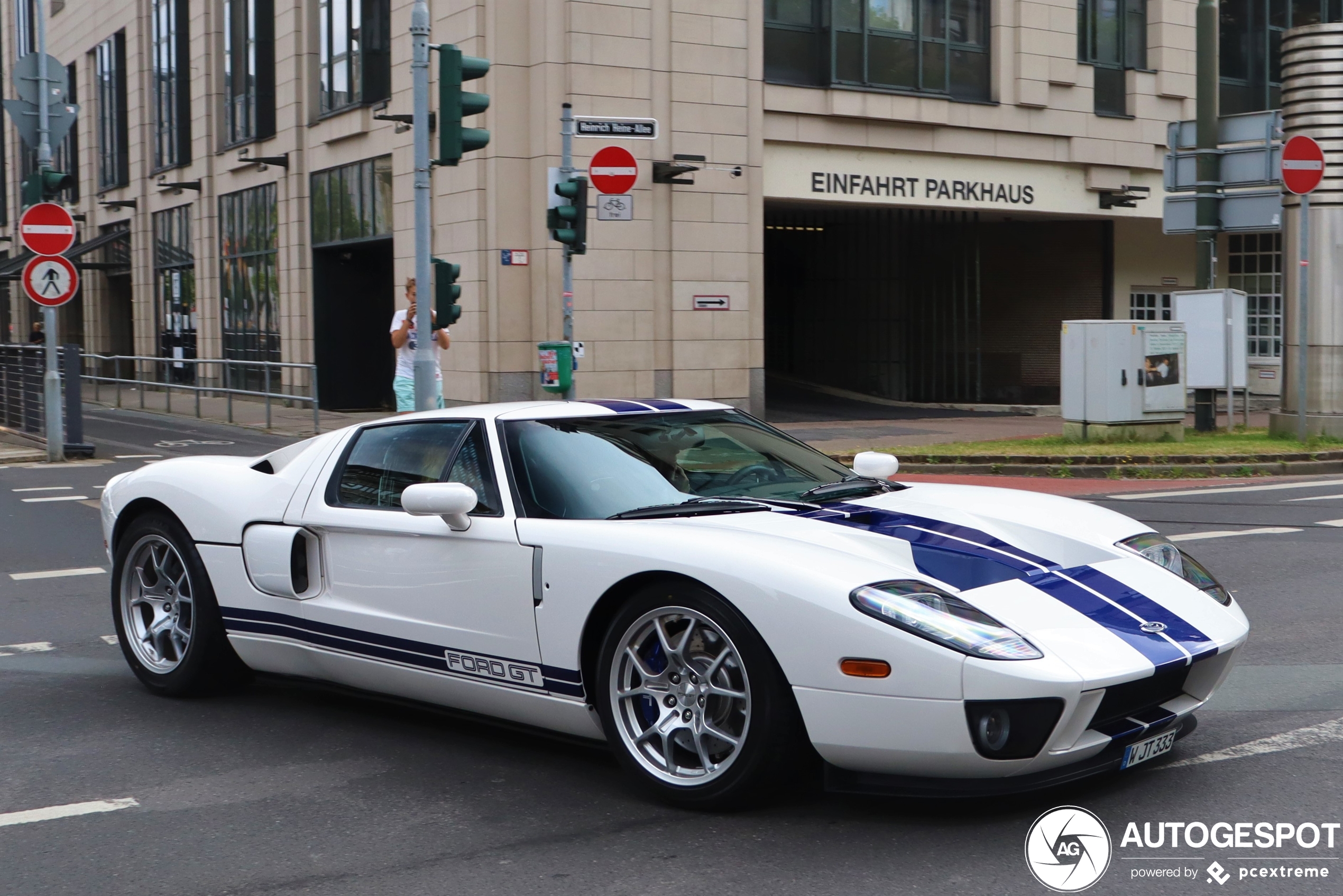 Ford GT