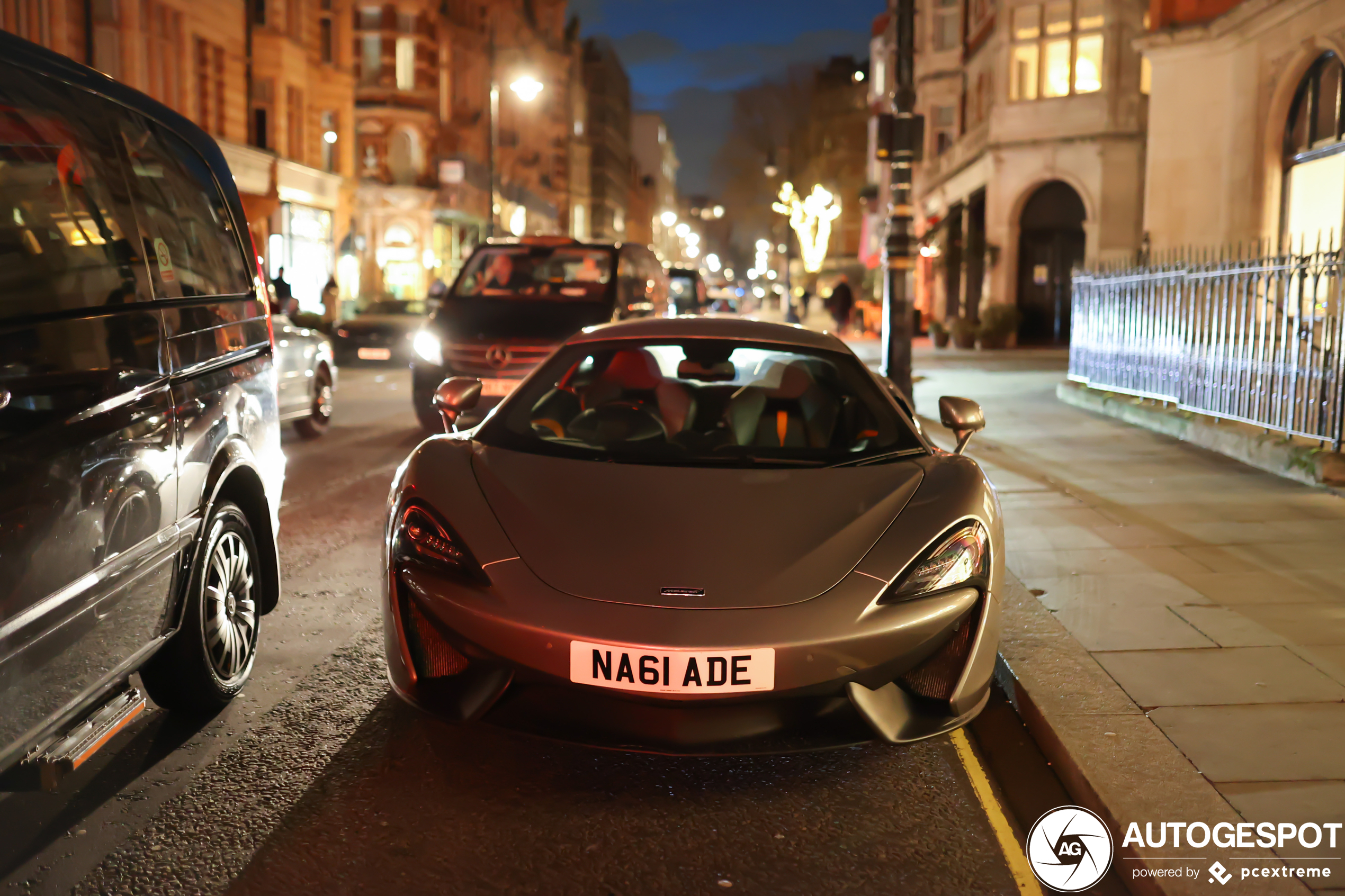 McLaren 570GT