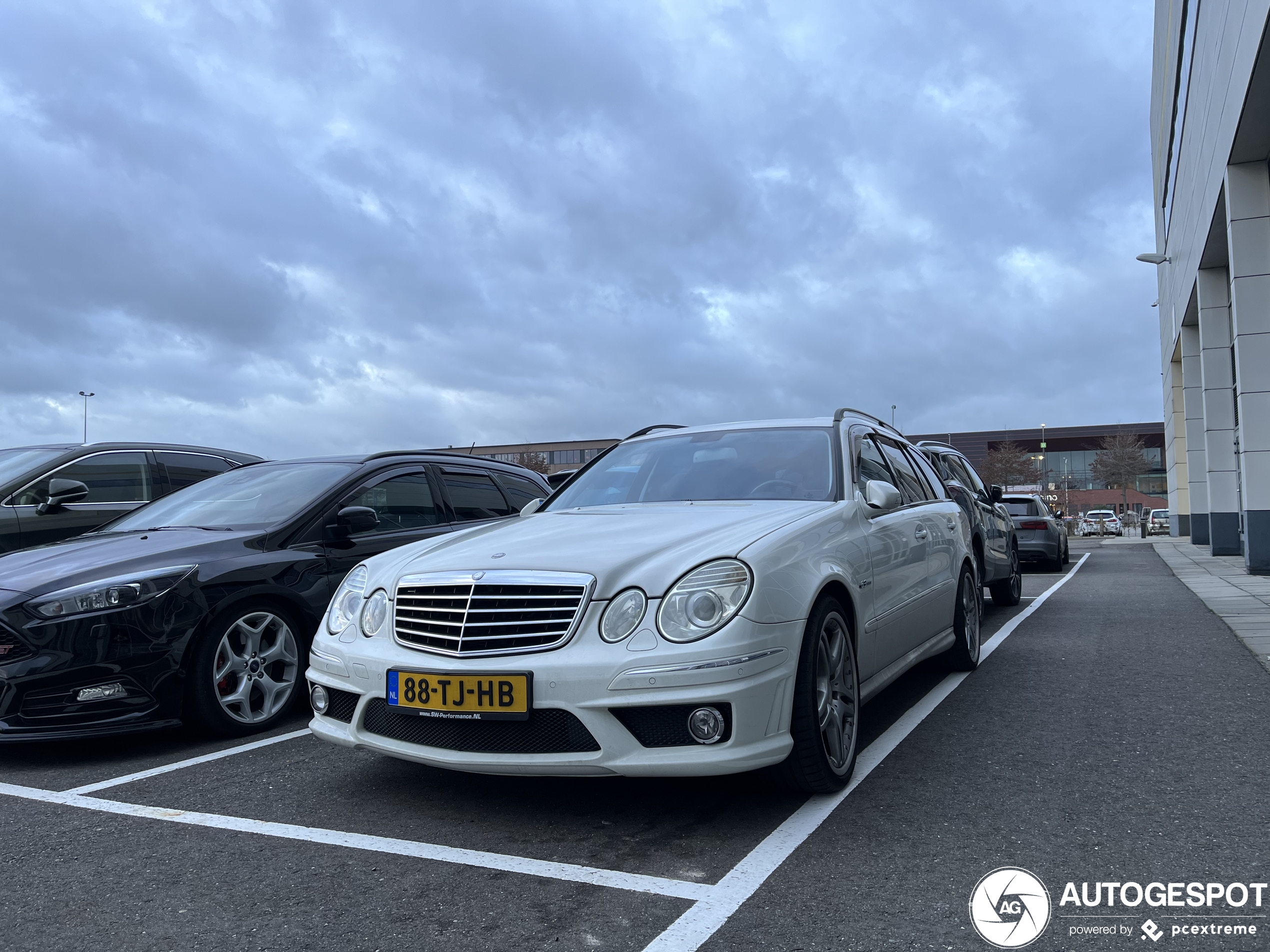 Mercedes-Benz E 63 AMG Combi