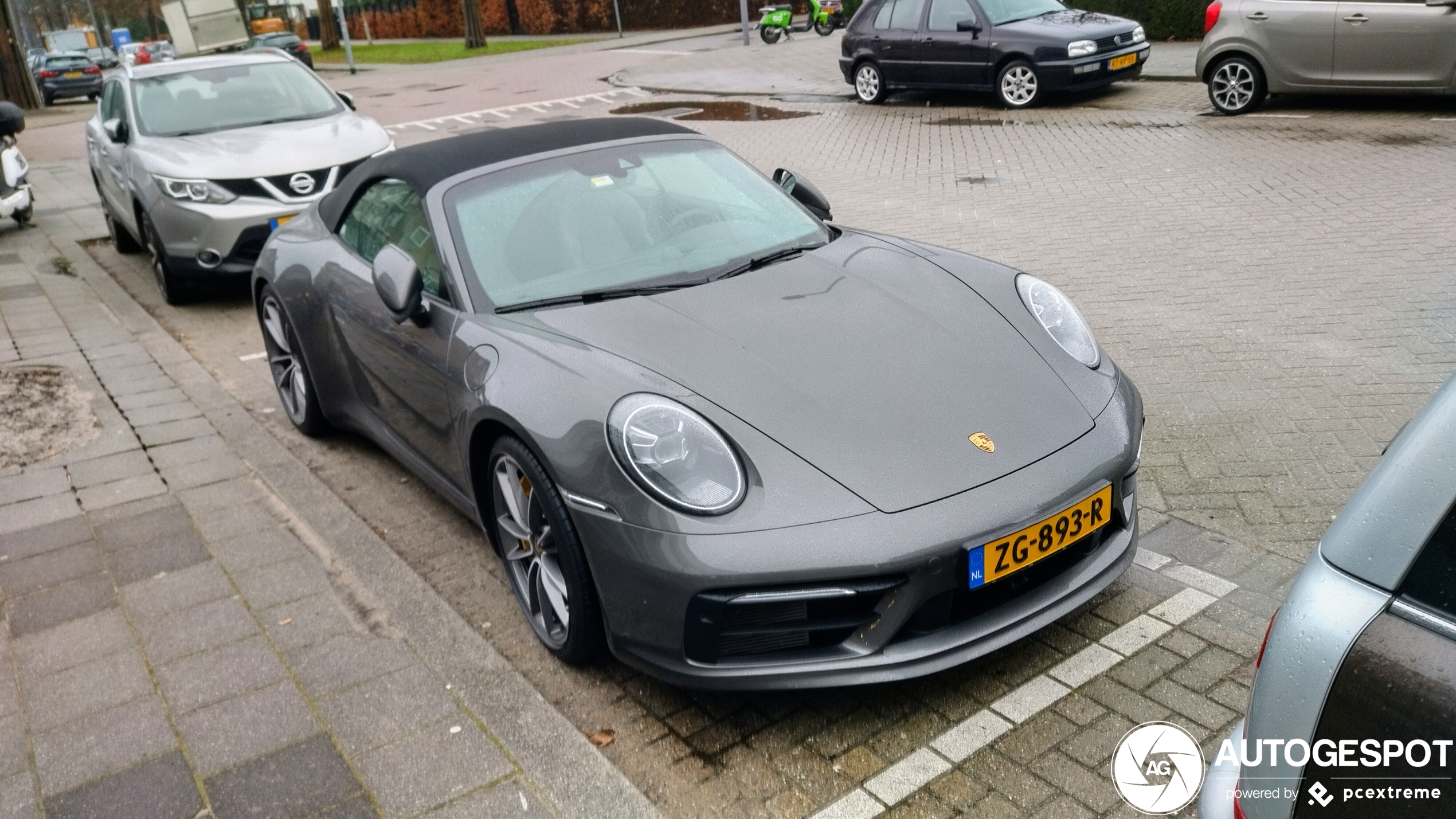 Porsche 992 Carrera 4S Cabriolet